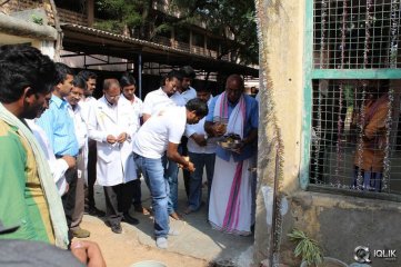 Yamaleela 2 Movie Team Swachh Bharath Program at Niloufer Hospital